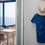 Aura Paros