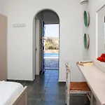 Aura Paros アパート *