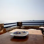 Aura Paros アパート *
