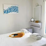 Aura Paros Appartamento Logaras