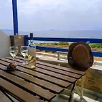 Aura Paros Logaras
