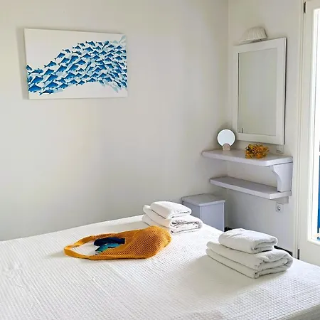 Aura Paros Apartment Logaras